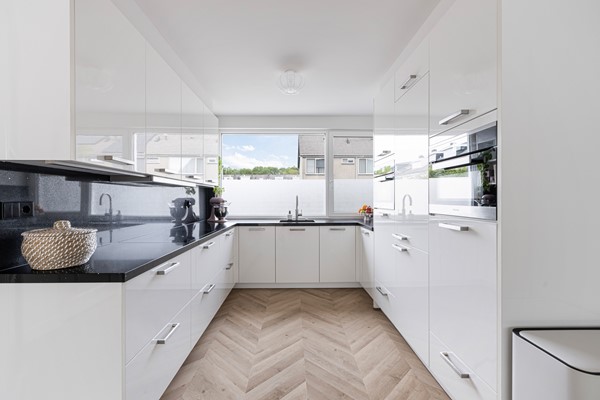 Foto - Verkocht onder voorbehoud: Instapklare gezinswoning in Klundert